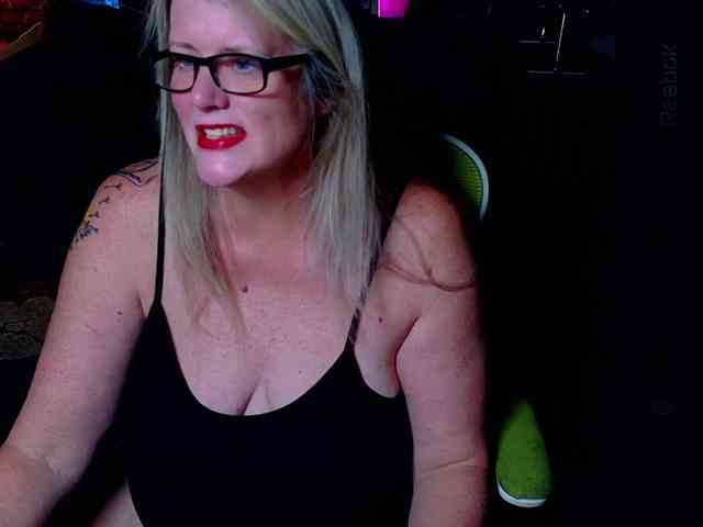 AlicesCuriosity webcam