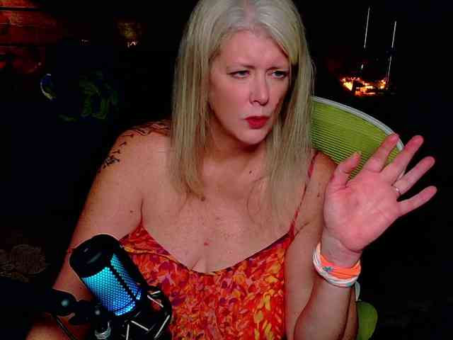 Alicescuriosity Alicescuriosity