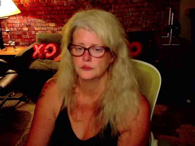 AlicesCuriosity webcam