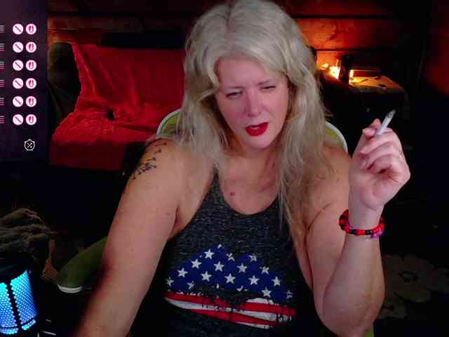 AlicesCuriosity webcam