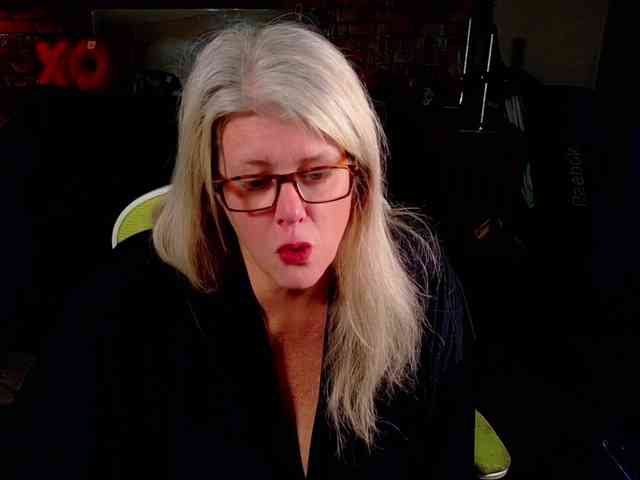 AlicesCuriosity webcam