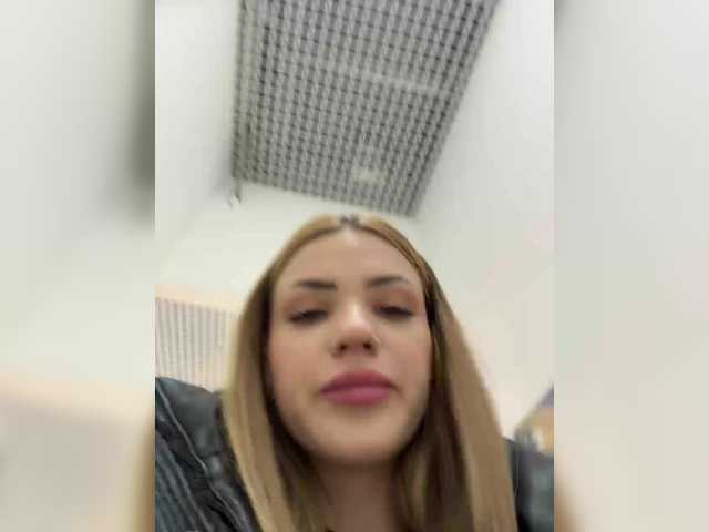 jskchwkdbcn's BongaCams show and profile