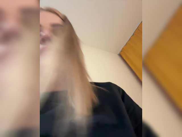 jskchwkdbcn's BongaCams show and profile