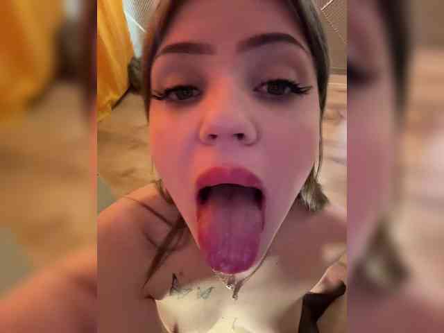 cuteflores webcam