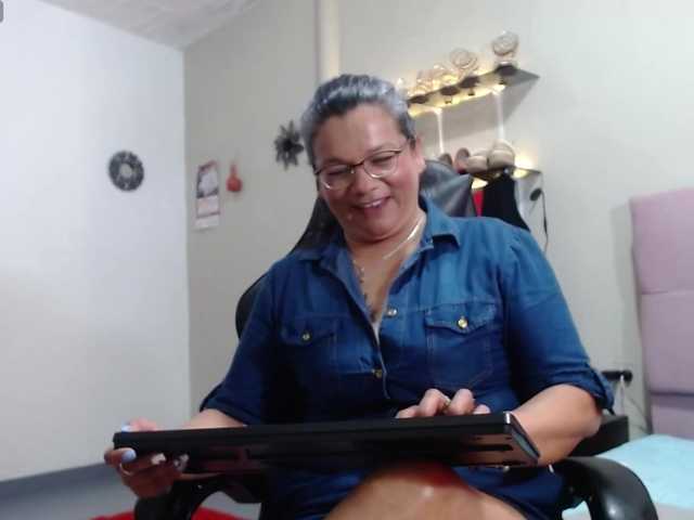 SolVegaa's BongaCams show and profile