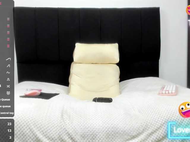 louise-Mikk's BongaCams show and profile