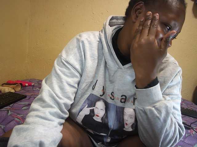 Thicksoraya's BongaCams show and profile