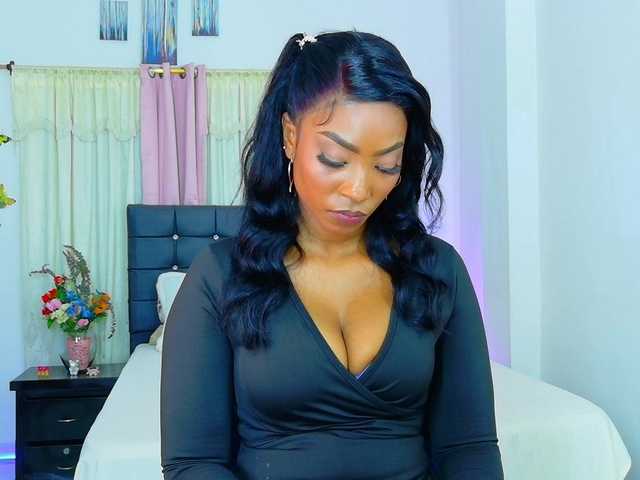 talianapalacios's BongaCams show and profile