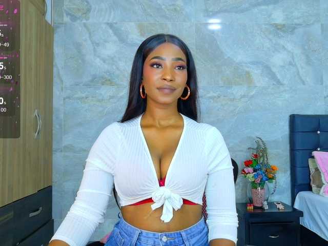 talianapalacios's BongaCams show and profile
