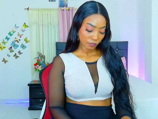 talianapalacios's BongaCams show and profile