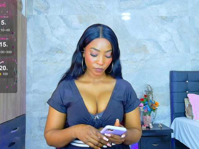 talianapalacios's BongaCams show and profile