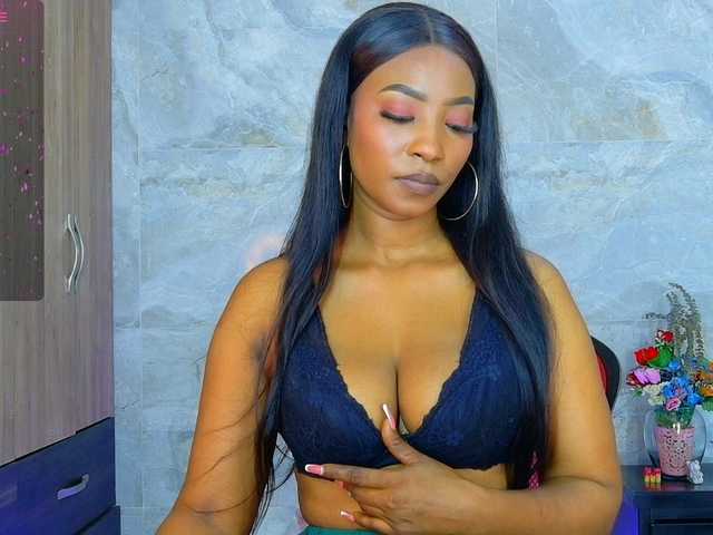 talianapalacios's BongaCams show and profile