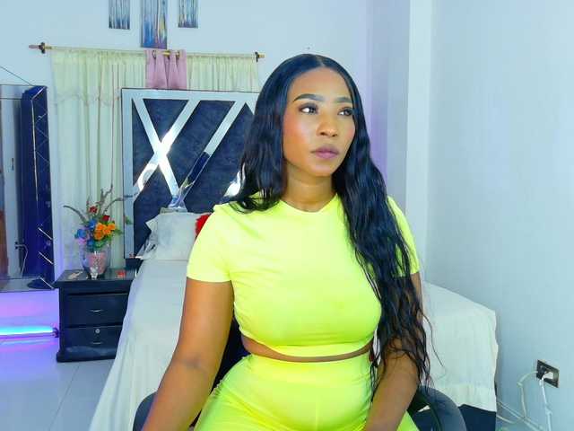 talianapalacios's BongaCams show and profile