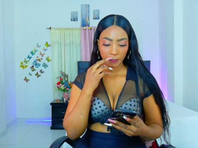 talianapalacios's BongaCams show and profile