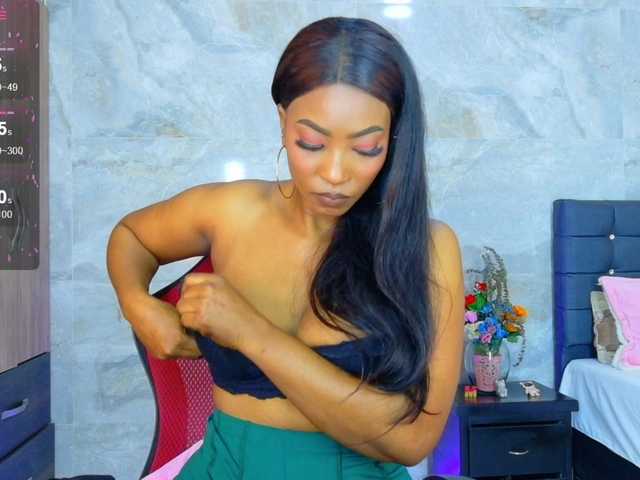 talianapalacios's BongaCams show and profile