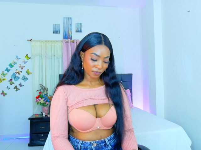 talianapalacios's BongaCams show and profile