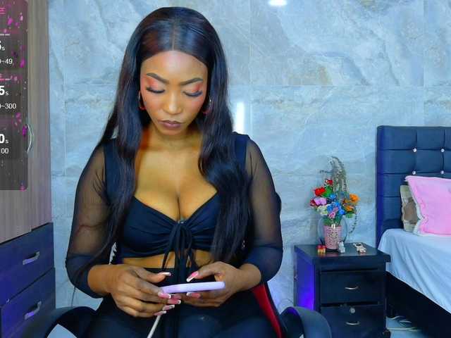 talianapalacios's BongaCams show and profile