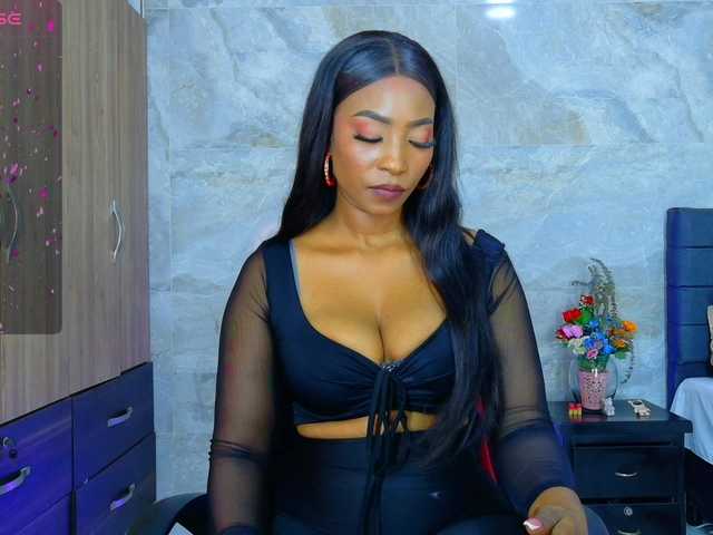 talianapalacios's BongaCams show and profile