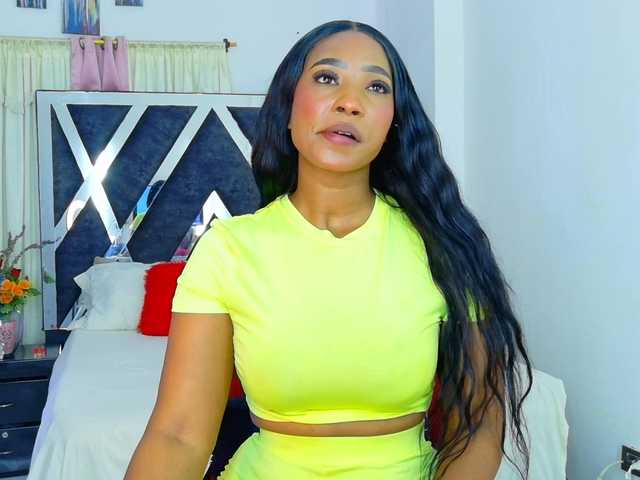 talianapalacios's BongaCams show and profile