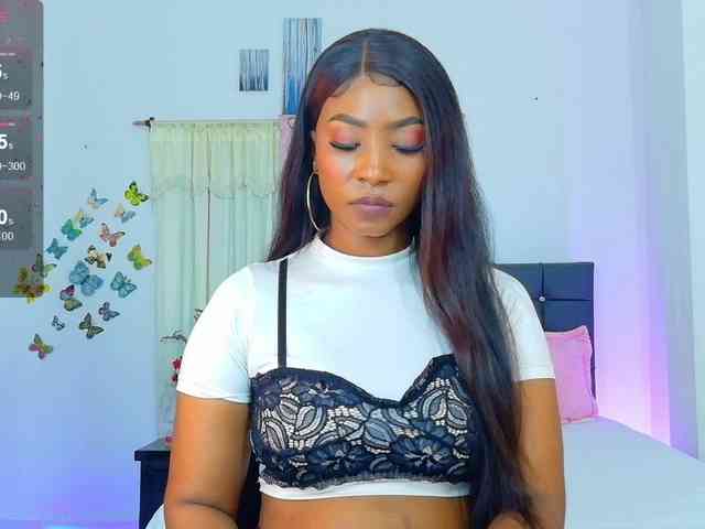 talianapalacios Live Webcam on BongaCams