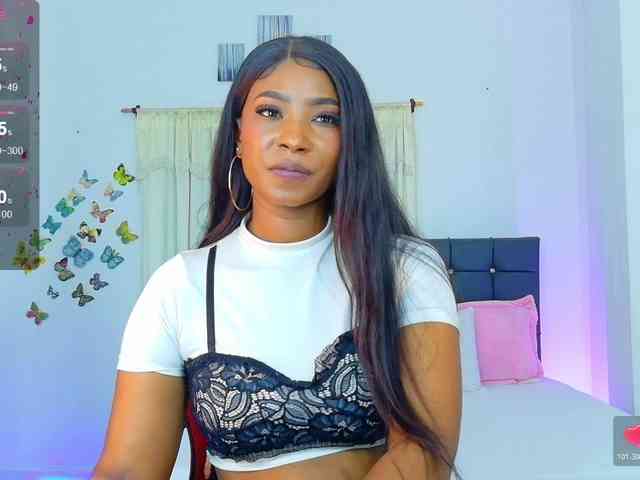 talianapalacios Live Webcam on BongaCams