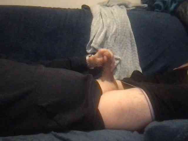 bzh99xx Live Webcam on BongaCams