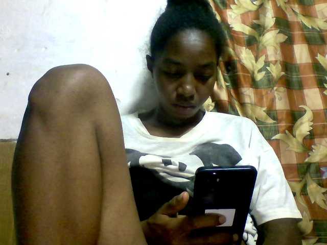 BigHairypussy webcam