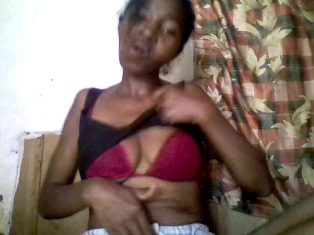 BigHairypussy webcam