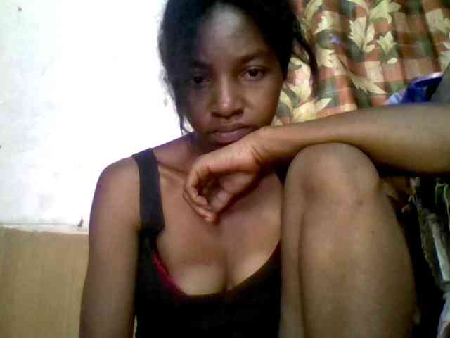 BigHairypussy webcam