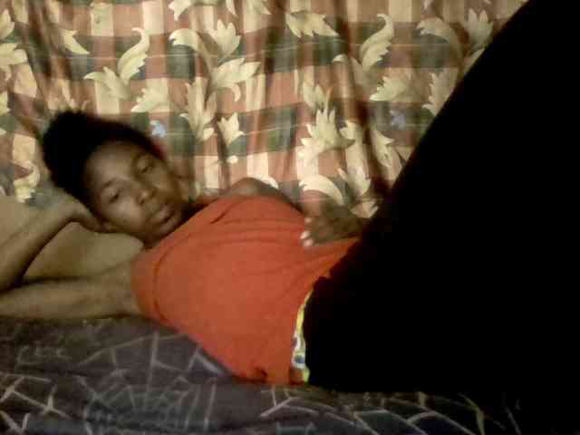 BigHairypussy webcam