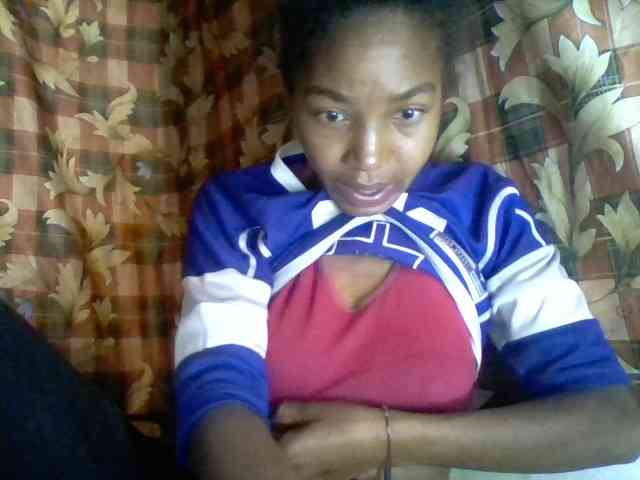 BigHairypussy webcam