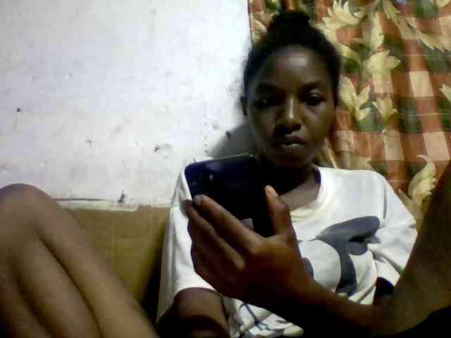 BigHairypussy webcam