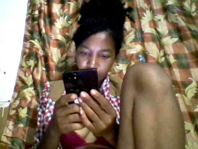 BigHairypussy webcam