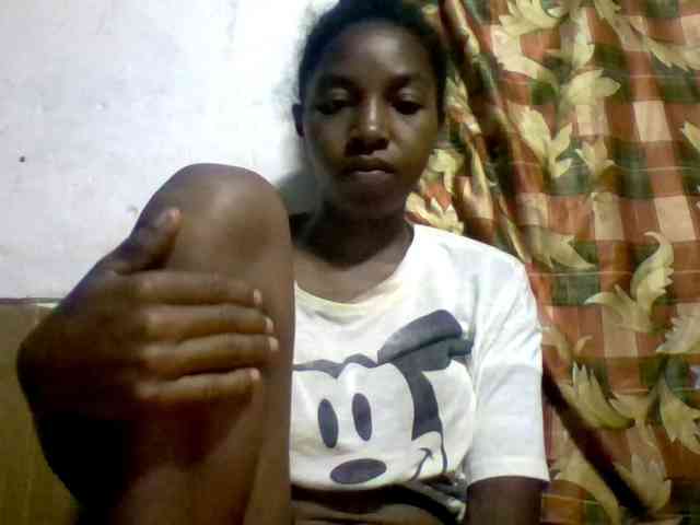 BigHairypussy webcam