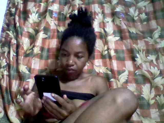 BigHairypussy webcam