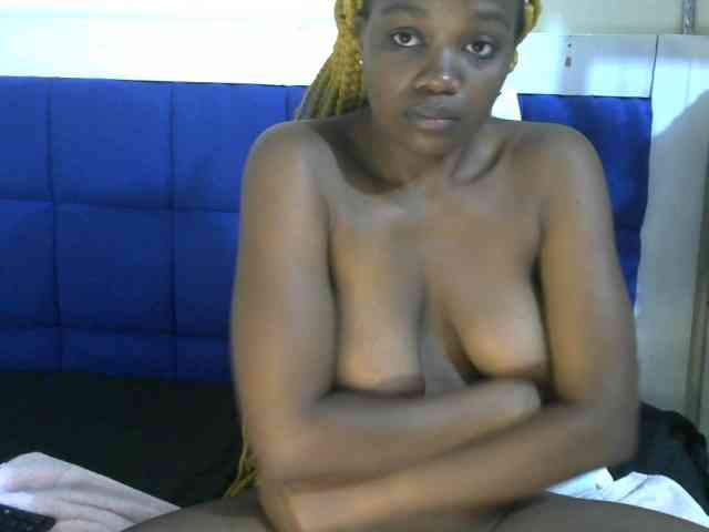 Cuteallianah Live Webcam on {site_name}