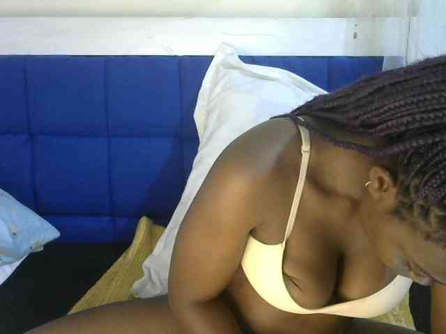 Cuteallianah webcam
