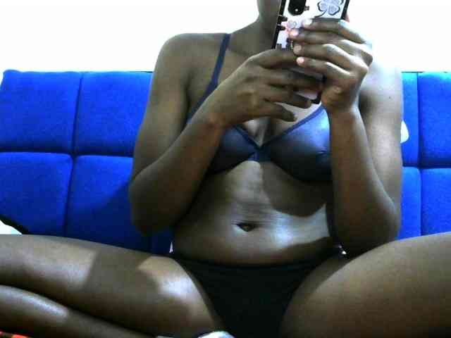Cuteallianah webcam