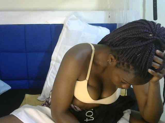 Cuteallianah webcam