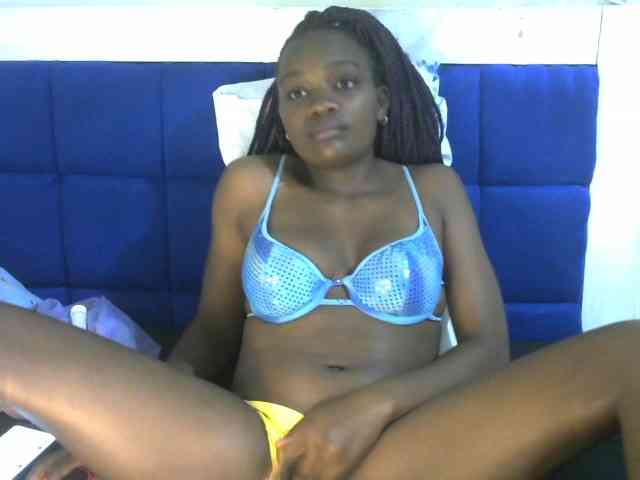 Cuteallianah webcam