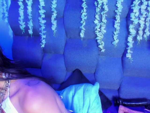 DaniDream's BongaCams show and profile