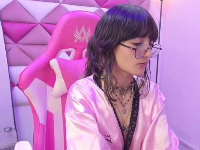 DaniDream's BongaCams show and profile