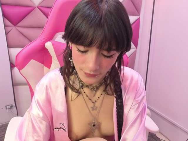DaniDream from BongaCams