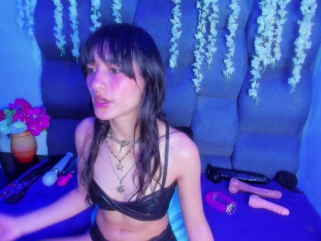 DaniDream's BongaCams show and profile