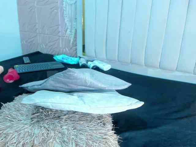 Melody-Megann webcam