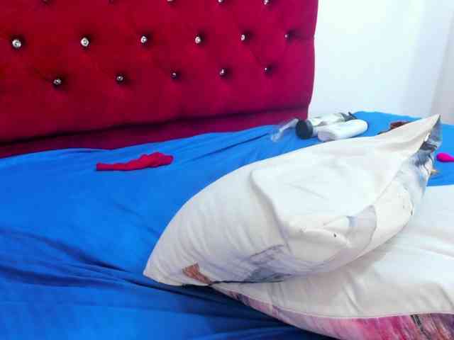 Melody-Megann webcam