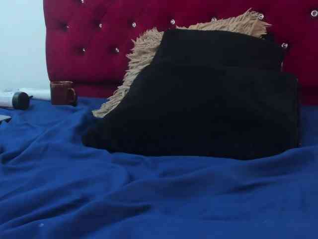 Melody-Megann webcam