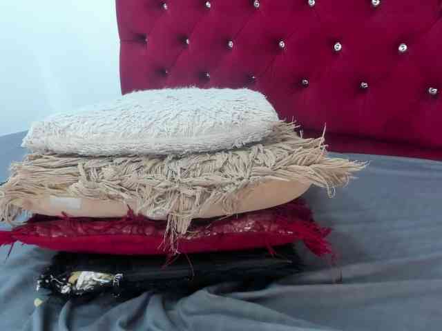 Melody-Megann webcam