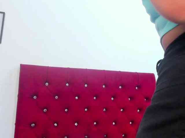 Melody-Megann webcam