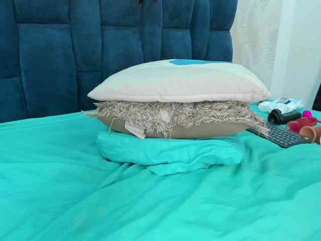 Melody-Megann webcam